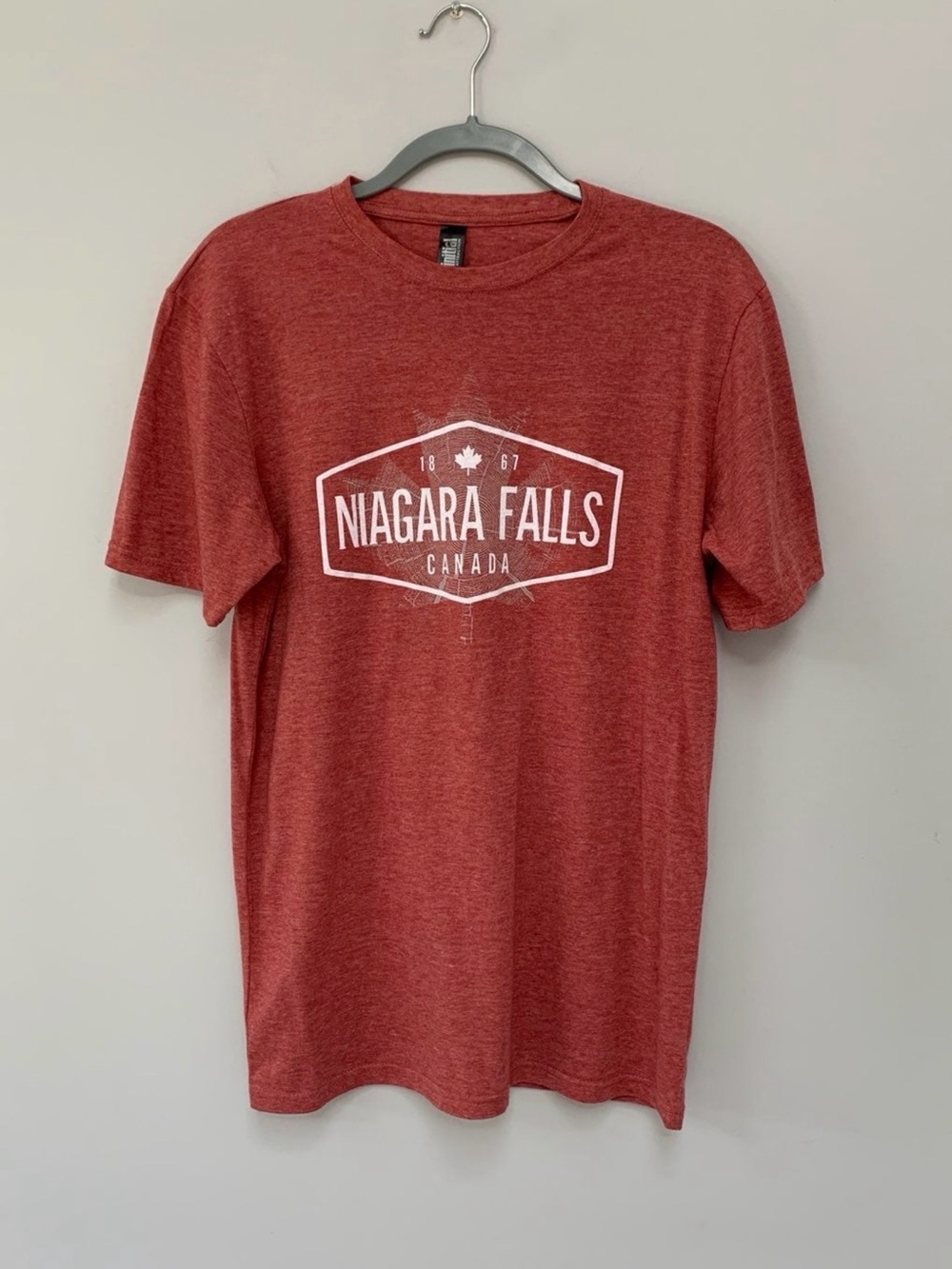 Niagara Falls Canada Graphic Tee - M
